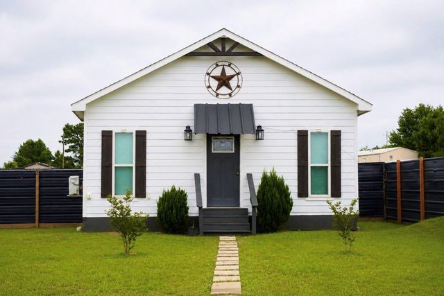702 Road 5100, Cleveland, TX 77327