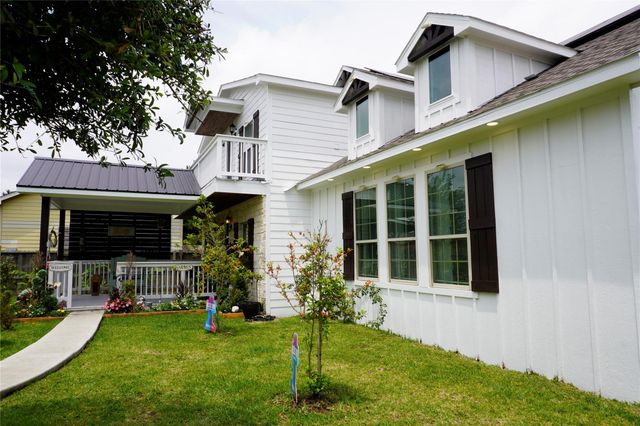 702 Road 5100, Cleveland, TX 77327
