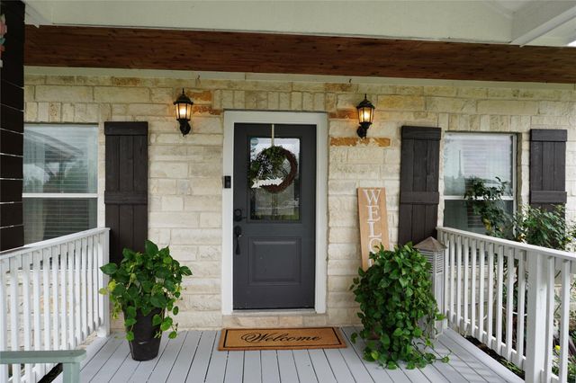 702 Road 5100, Cleveland, TX 77327