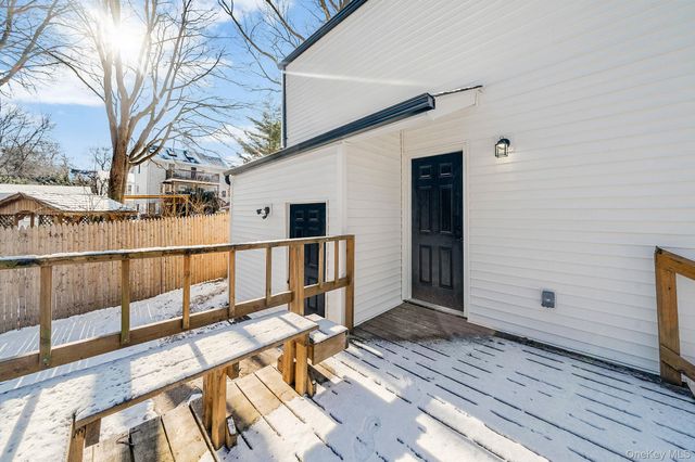 27 Atlantic Drive, Sound Beach, NY 11789