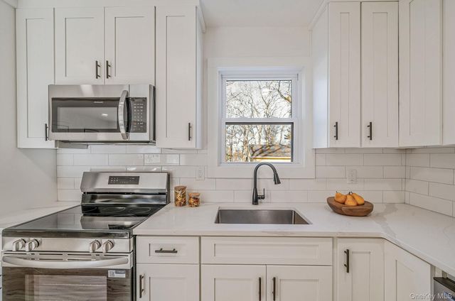 27 Atlantic Drive, Sound Beach, NY 11789