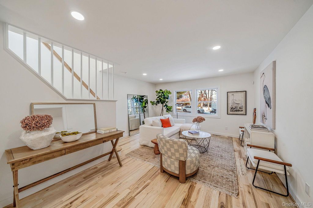 27 Atlantic Drive, Sound Beach, NY 11789