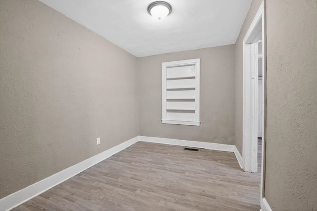 2458 WHITNEY AVE, Memphis, TN 38127