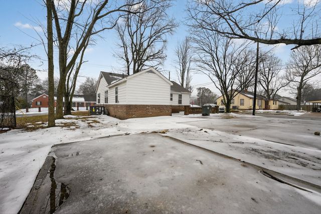 2458 WHITNEY AVE, Memphis, TN 38127