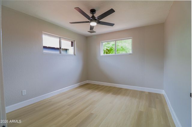 2936 W HIGHLAND Avenue, Phoenix, AZ 85017