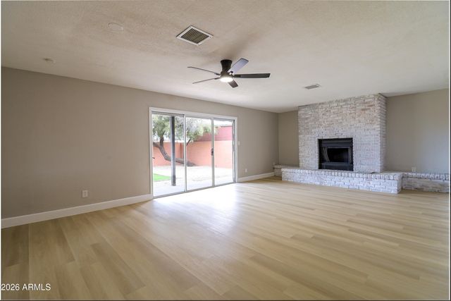 2936 W HIGHLAND Avenue, Phoenix, AZ 85017