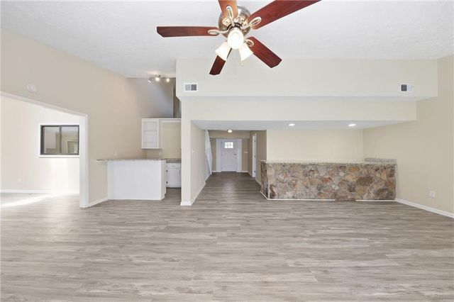 5006 Stoney Point Circle, Stone Mountain, GA 30088