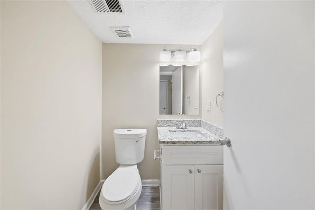 5006 Stoney Point Circle, Stone Mountain, GA 30088