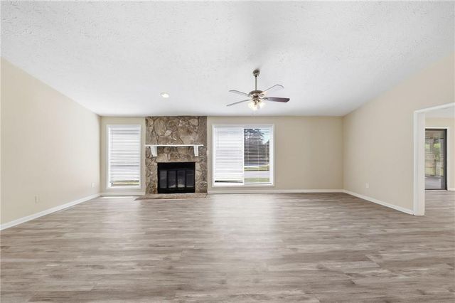 5006 Stoney Point Circle, Stone Mountain, GA 30088