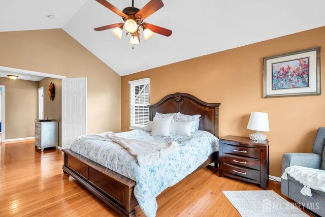 48 Plantation Road, Whitehouse Station, NJ 08889