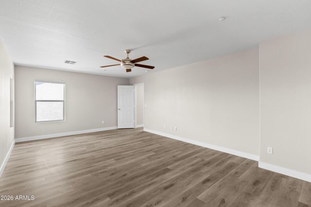 7500 E Deer Valley Road Unit 31, Scottsdale, AZ 85255