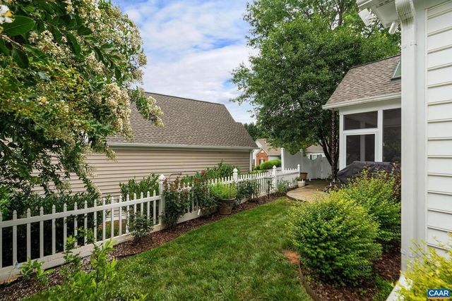 411 HERITAGE CT, Charlottesville, VA 22903