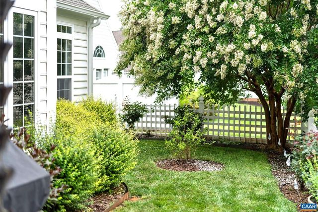 411 HERITAGE CT, Charlottesville, VA 22903
