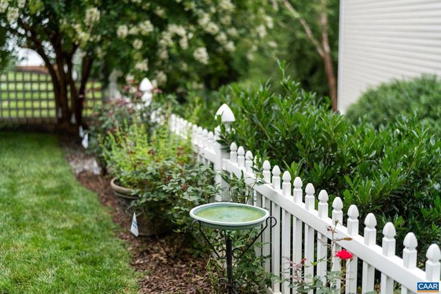 411 HERITAGE CT, Charlottesville, VA 22903