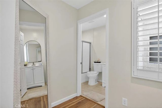305 E Valencia J, Burbank, CA 91502