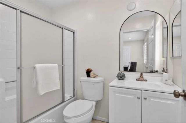 305 E Valencia J, Burbank, CA 91502