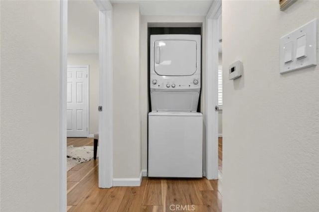 305 E Valencia J, Burbank, CA 91502