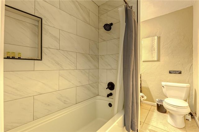 1517 NE 17th Terrace, Fort Lauderdale, FL 33304