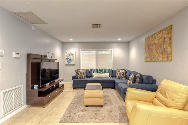 1517 NE 17th Terrace, Fort Lauderdale, FL 33304