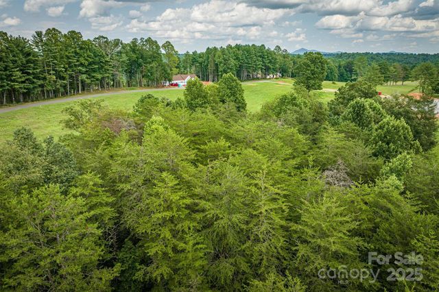 2071 Thoroughbred Way G19, Lenoir, NC 28645