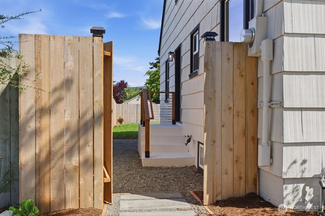 4505 N 25th Street, Tacoma, WA 98406