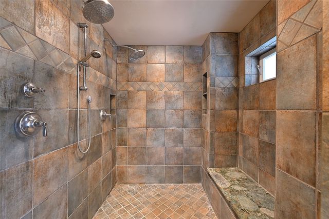 7 Camino De Pastores A and B, Santa Fe, NM 87506