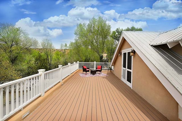 7 Camino De Pastores A and B, Santa Fe, NM 87506