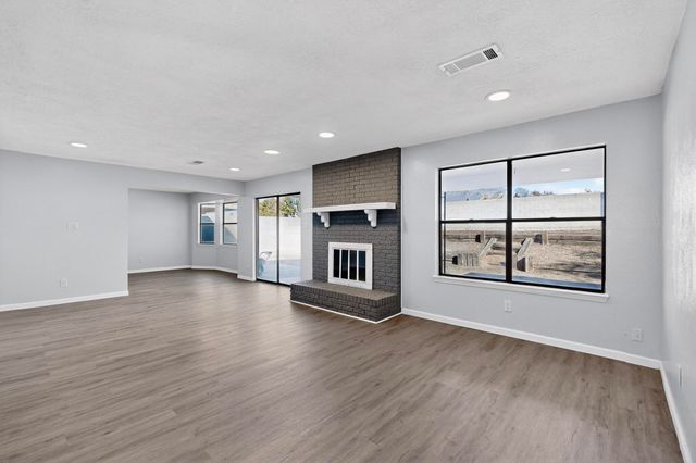 7604 Callow Street NE, Albuquerque, NM 87109