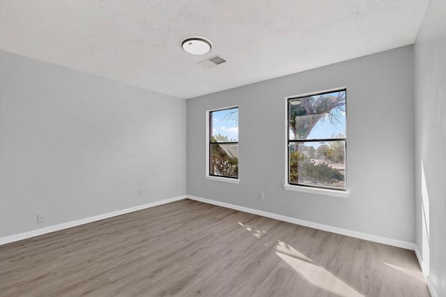 7604 Callow Street NE, Albuquerque, NM 87109