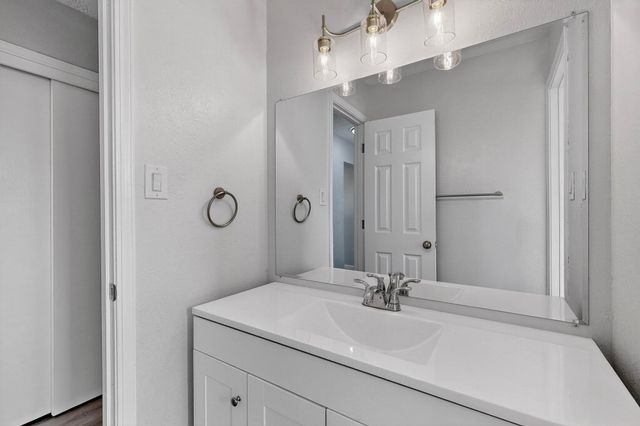 7604 Callow Street NE, Albuquerque, NM 87109