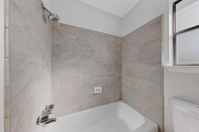 7604 Callow Street NE, Albuquerque, NM 87109