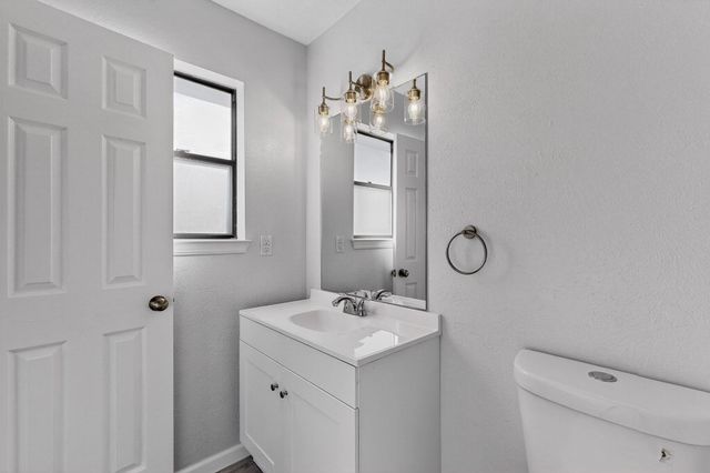 7604 Callow Street NE, Albuquerque, NM 87109