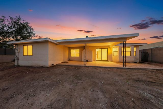 7604 Callow Street NE, Albuquerque, NM 87109