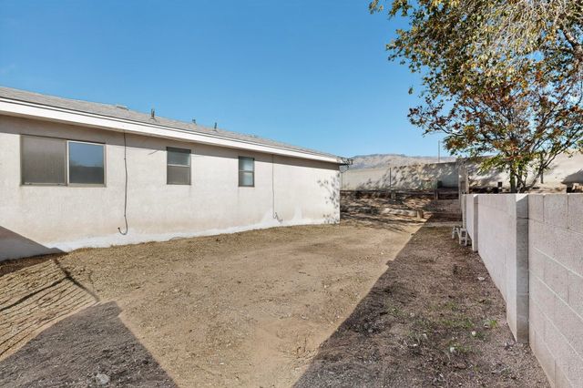 7604 Callow Street NE, Albuquerque, NM 87109