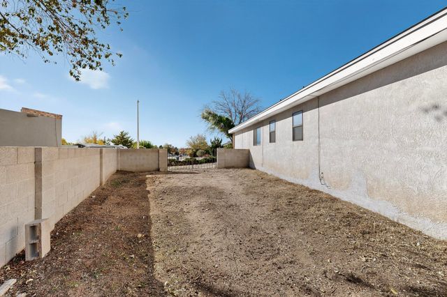 7604 Callow Street NE, Albuquerque, NM 87109