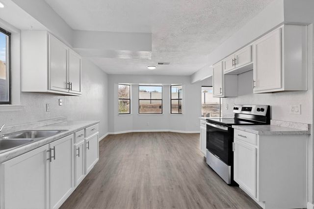 7604 Callow Street NE, Albuquerque, NM 87109