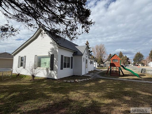 10819 37 E, Idaho Falls, ID 83401