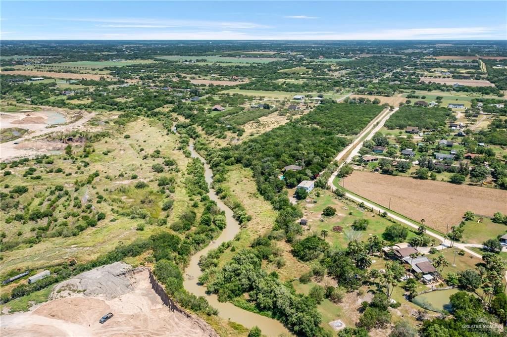 Image 7 of property listing at 17472 Arroyo Bank Drive, Harlingen, TX 78552