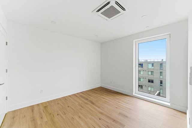 1035 Commonwealth Ave 207, Boston, MA 02215