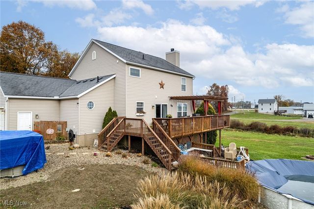 13014 Duquette Avenue NE, Hartville, OH 44632