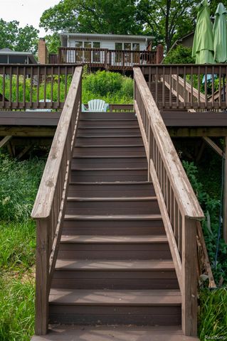 3236 Shady Oak Drive, Columbiaville Village, MI 48421