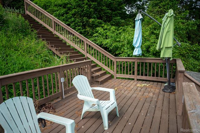 3236 Shady Oak Drive, Columbiaville Village, MI 48421