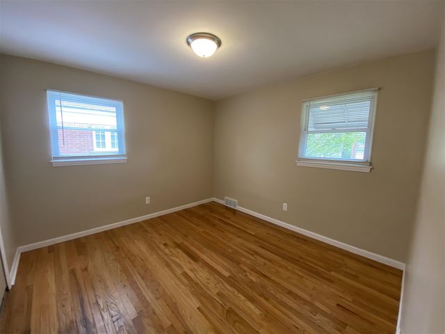 1761 Grange Road, Trenton, MI 48183