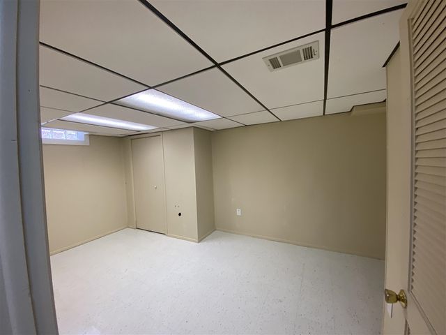 1761 Grange Road, Trenton, MI 48183