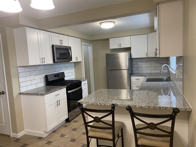 1761 Grange Road, Trenton, MI 48183