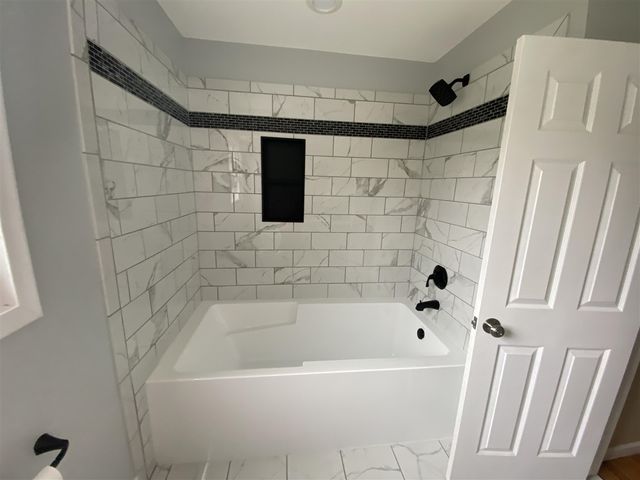 1761 Grange Road, Trenton, MI 48183