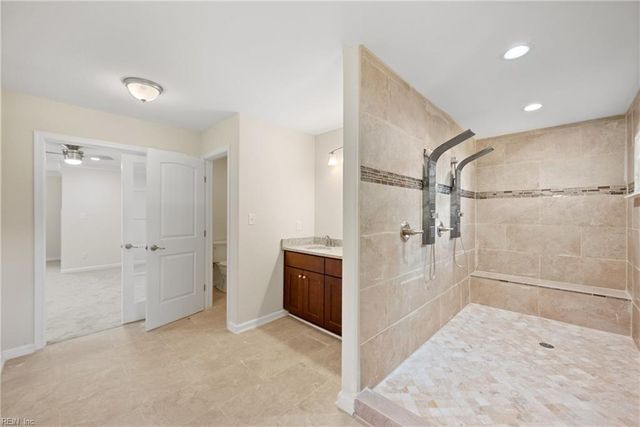 17319 Warwick BLVD, Newport News, VA 23603