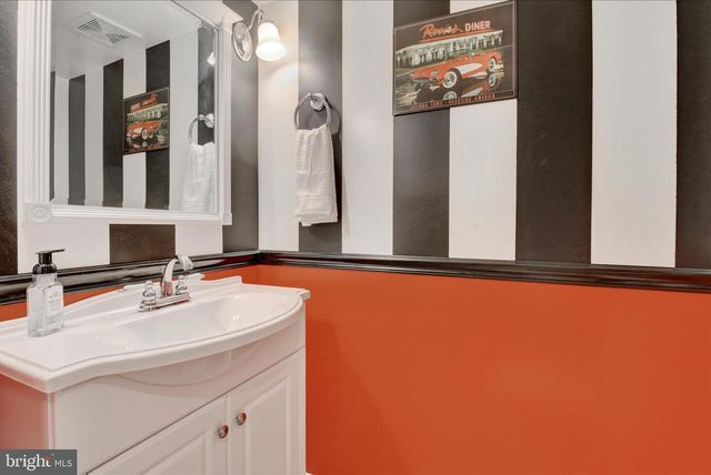 852 MAYFAIR WAY, Sykesville, MD 21784