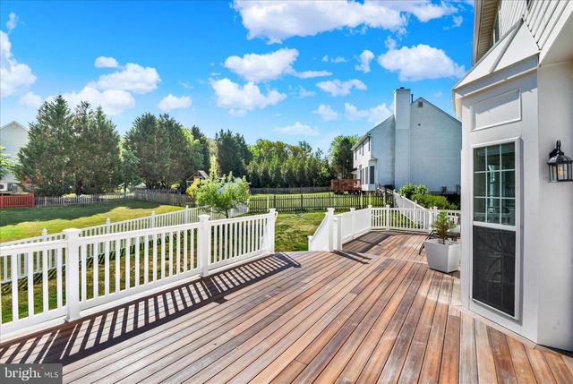 852 MAYFAIR WAY, Sykesville, MD 21784
