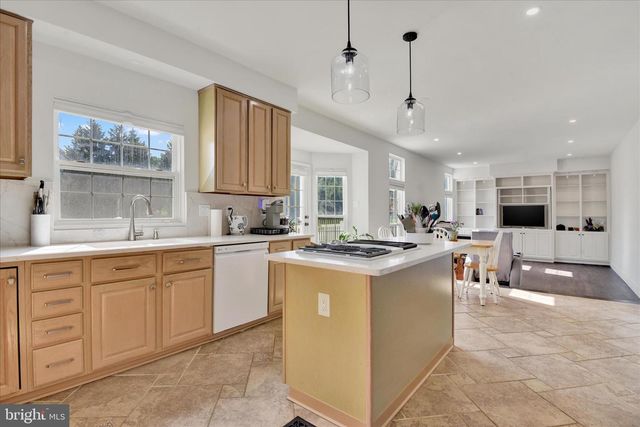 852 MAYFAIR WAY, Sykesville, MD 21784
